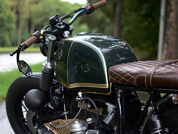 Selle en cuir pour moto custom